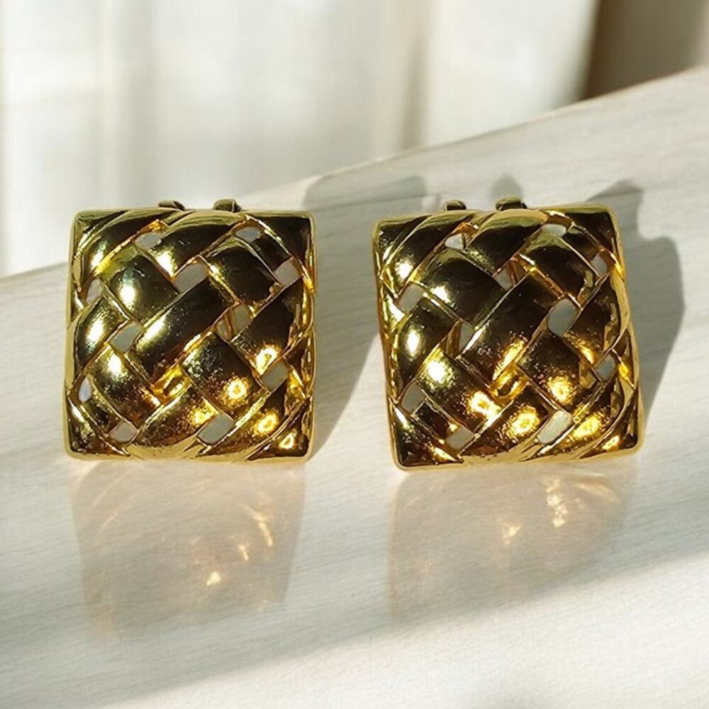 Liz Claiborne Basket Weave Gold Clip Earrings Square Textured Statement